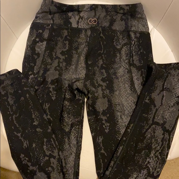 CALIA by Carrie Underwood Pants - CALIA BY Carrie Underwood size Small